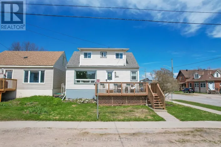 890 FRASER STREET, North Bay