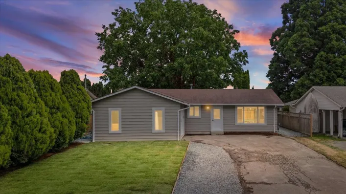 8900 CHARLES STREET|Chilliwack Proper South, Chilliwack