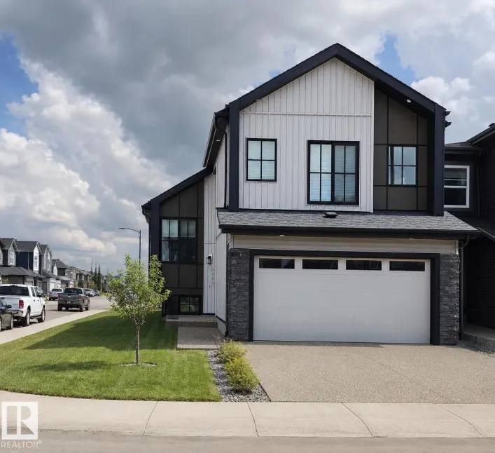 House for sale: 8903 MAYDAY WY SW, Edmonton