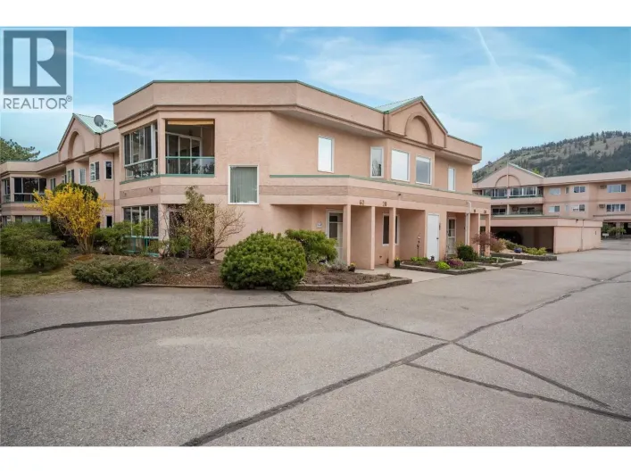 8907 Pineo Court Unit# 20, Summerland