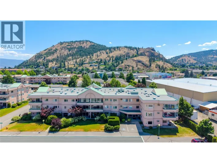 8907 Pineo Court Unit# 306, Summerland