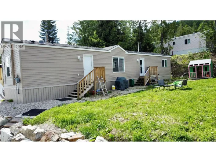 891 MONTE VISTA Drive Unit# 8, Rossland