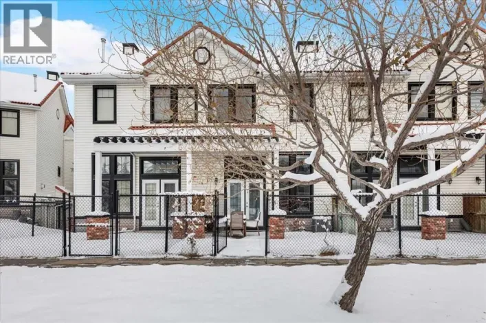 8910 Royal Oak Way NW, Calgary