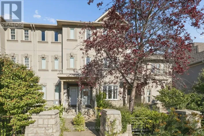 Row / Townhouse for sale: 8915 YONGE STREET, Richmond Hill