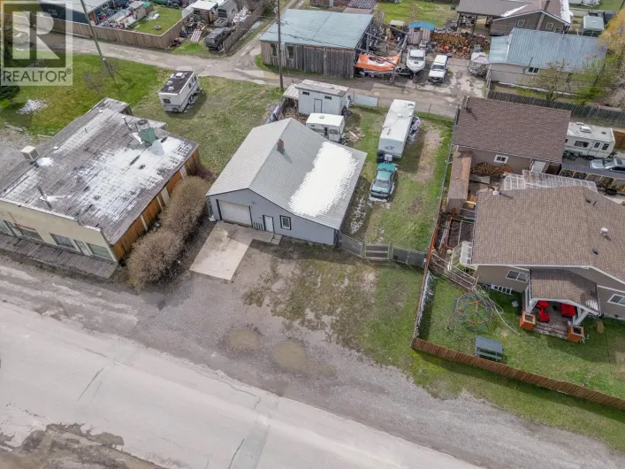 8917 Grainger Road, Canal Flats