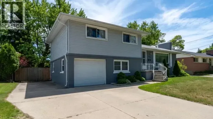 893 CATHCART BOULEVARD, Sarnia