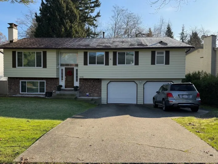 8936 QUEEN MARY BOULEVARD, Surrey