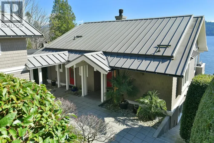 894 MARINE DRIVE, Gibsons