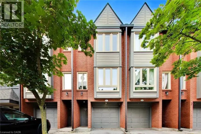 Row / Townhouse for sale: 895 MAPLE Avenue Unit# 617, Burlington
