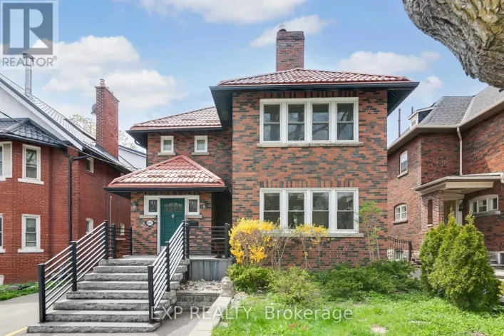 896 AVENUE ROAD, Toronto