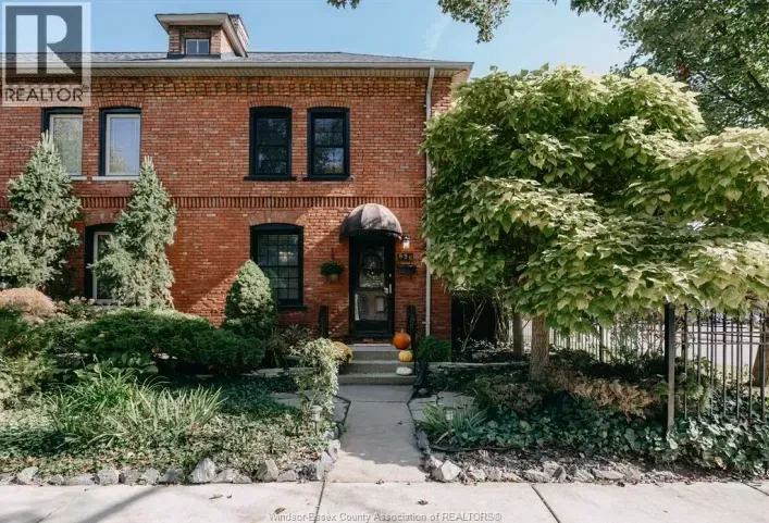 896 MONMOUTH ROAD, Windsor