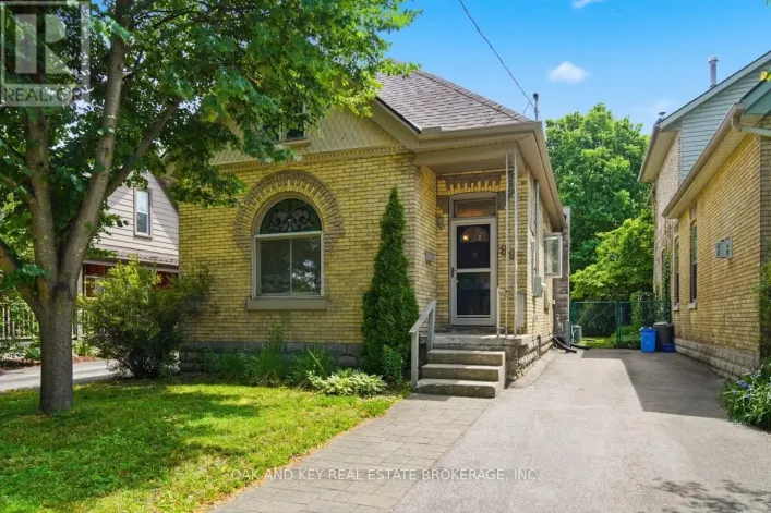 897 ELIAS STREET, London East