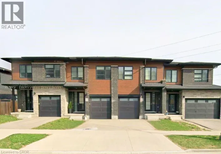 897 ROBERT FERRIE Drive, Kitchener