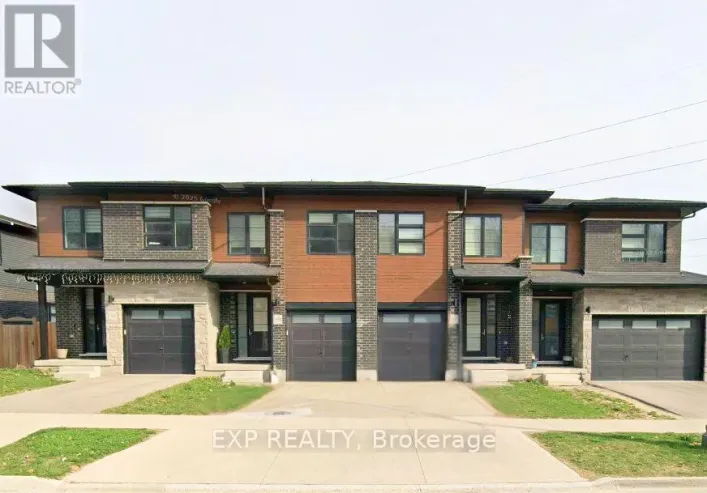 897 ROBERT FERRIE DRIVE, Kitchener