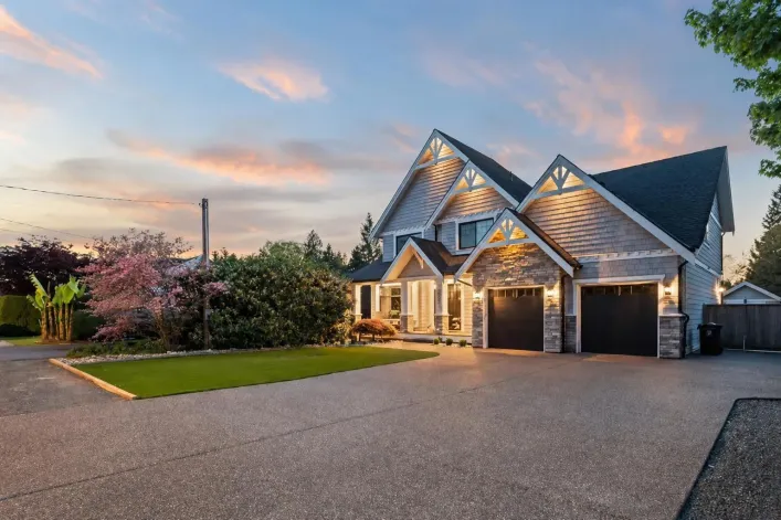 8973 MACKIE STREET, Langley