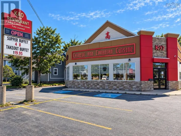 8986 Commercial Street, New Minas