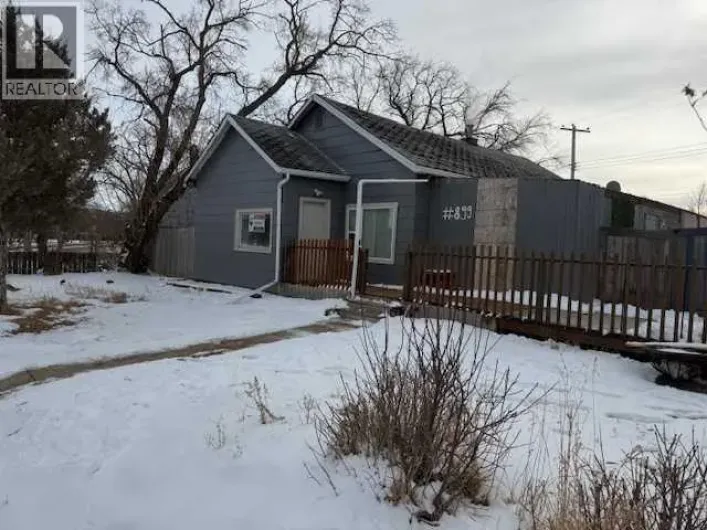 899 3 Avenue W, Drumheller