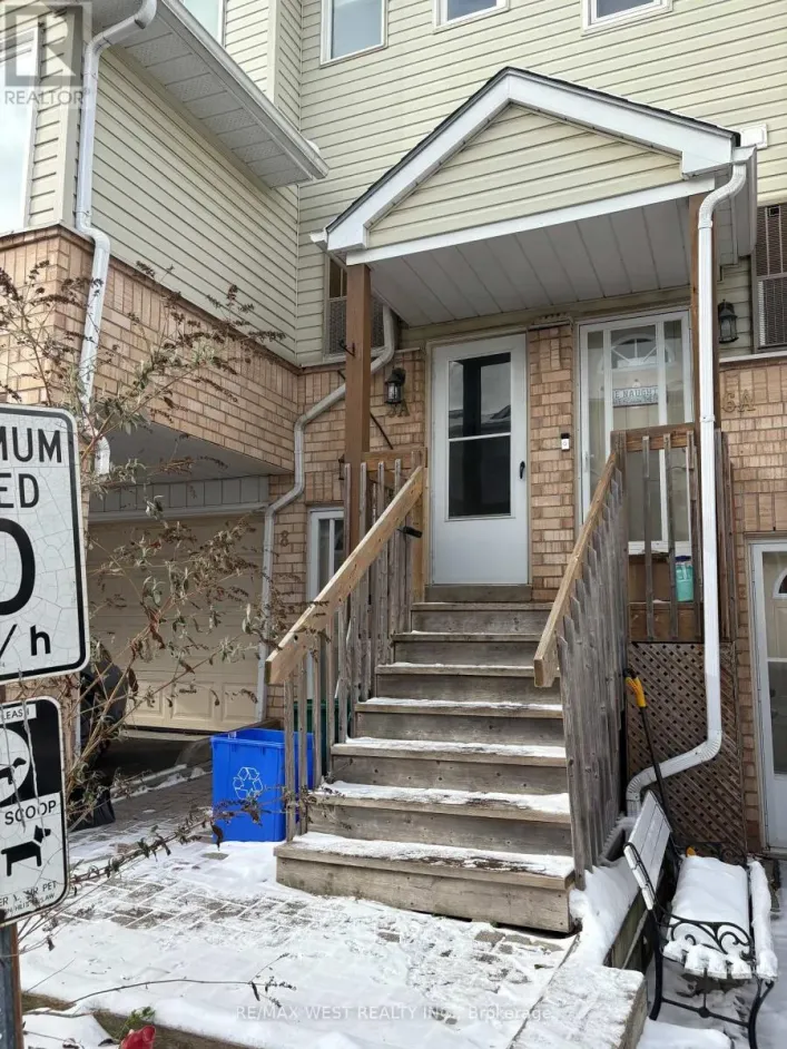 8A WYLIE CIRCLE, Halton Hills