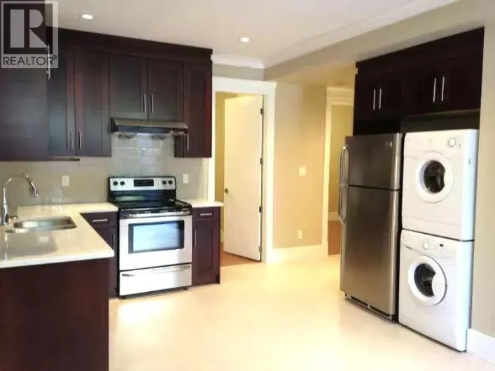 8XX W 61 AVENUE, Vancouver