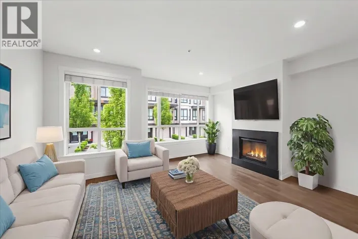 9 100 WOOD STREET, New Westminster