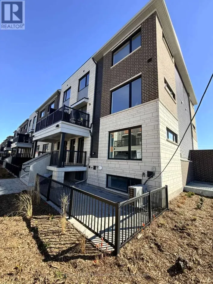 9 - 1001 GLENROY GILBERT DRIVE, Ottawa