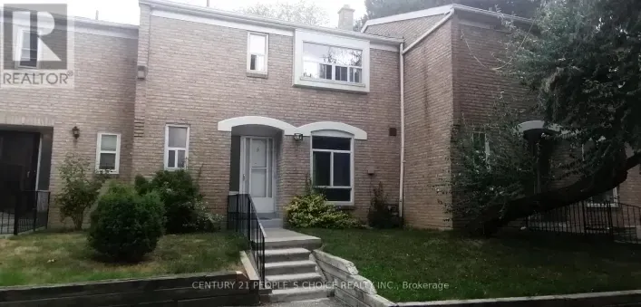 Row / Townhouse for sale: 9 - 17 GOSFORD BOULEVARD, Toronto