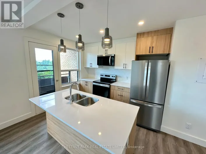 9 - 3 WINGREEN COURT, Toronto