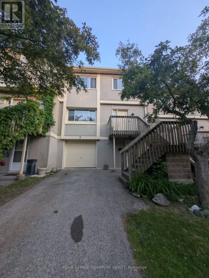 9 - 30 GREEN VALLEY DRIVE, Kitchener