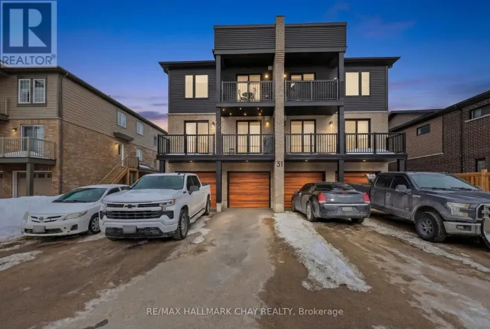 9 - 31 PUMPKIN CORNER CRESCENT, Barrie