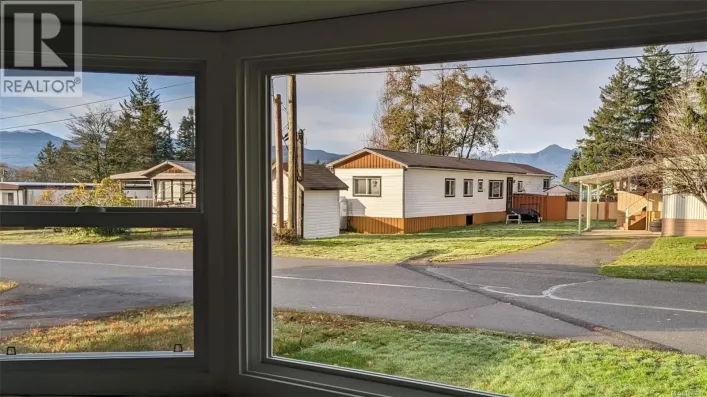 9 3216 Back Rd, Comox