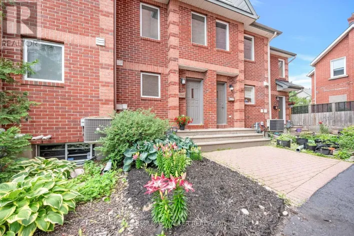 9 - 395 BELL STREET, Ottawa