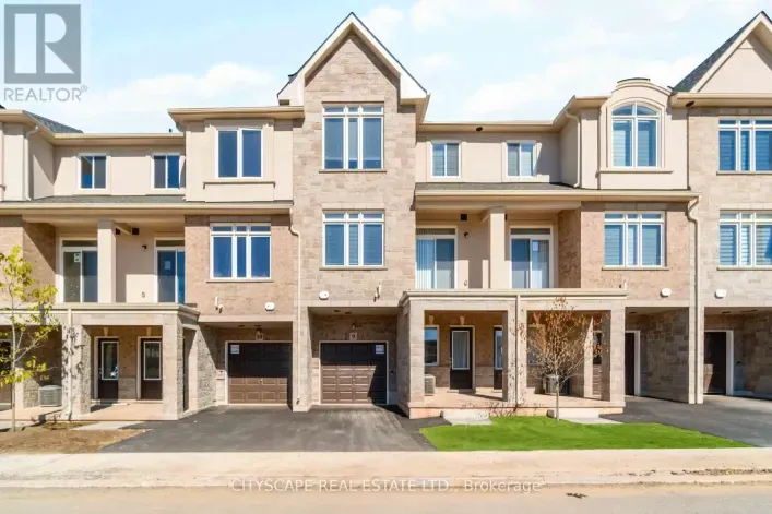 9 - 40 ZINFANDEL DRIVE, Hamilton