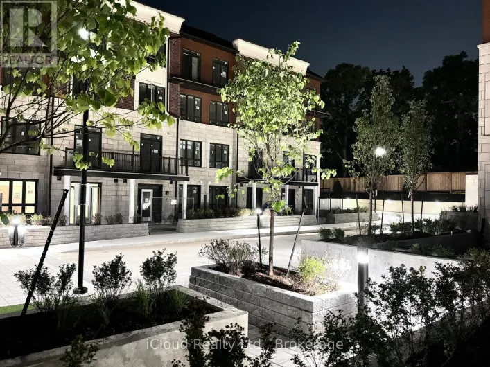 9 - 4025 HICKORY DRIVE, Mississauga
