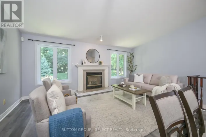 9 - 445 RIVERSIDE DRIVE, London North