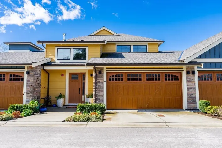 9 4750 228 STREET, Langley