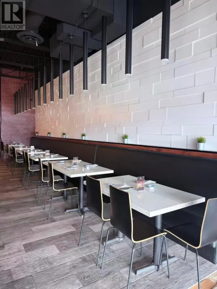 9 - 53 WILSON STREET W, Hamilton