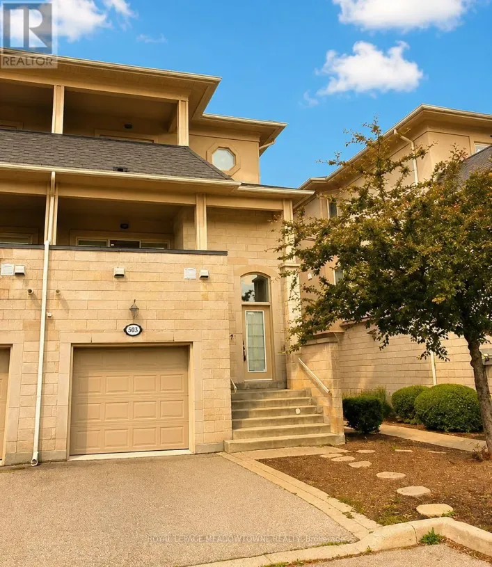 9 - 587 THOMPSON ROAD S, Milton