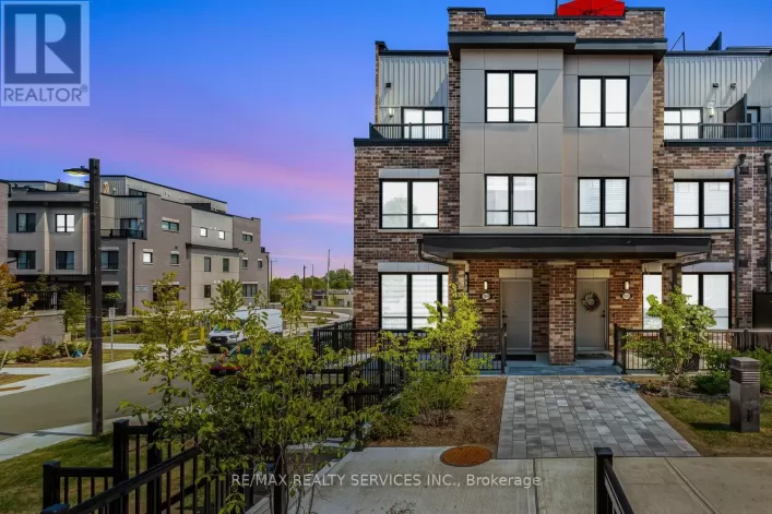 9 - 70 BAYNES WAY, Bradford West Gwillimbury