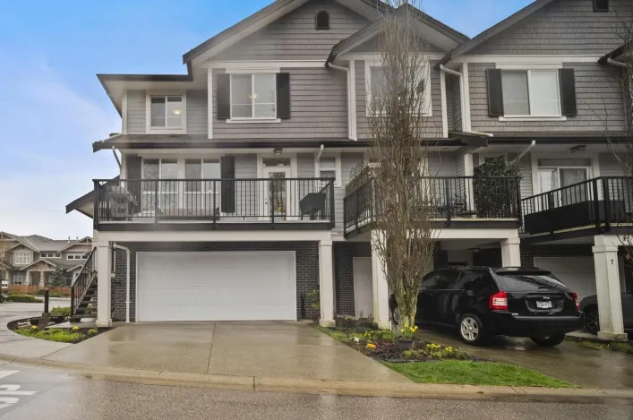 9 7157 210 STREET, Langley