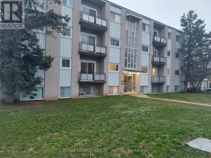 9 - 90 MARSHALL STREET, Waterloo