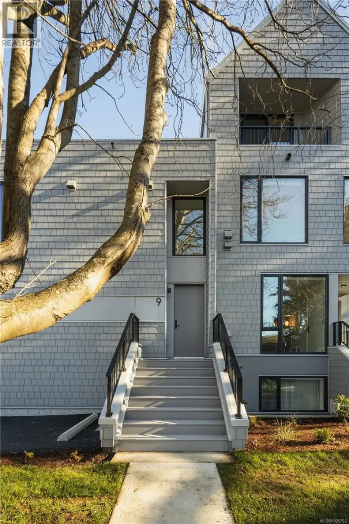 9 907 Redfern St W, Victoria