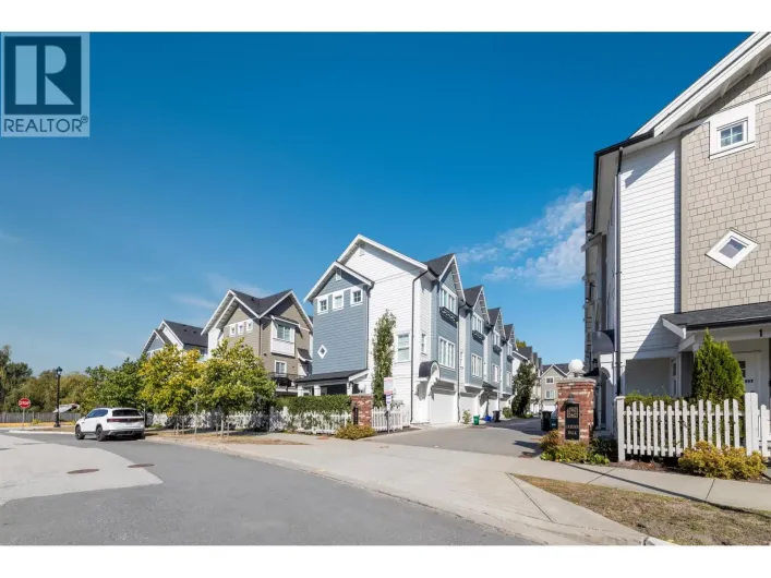 9 9211 MCKIM WAY, Richmond