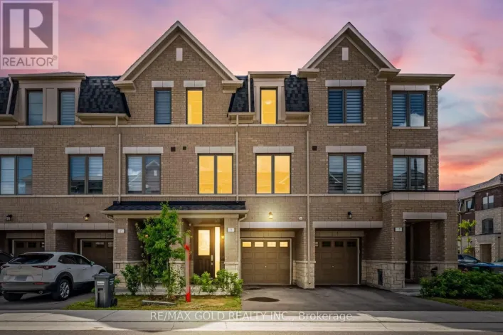 9 ARCOLA STREET, Brampton