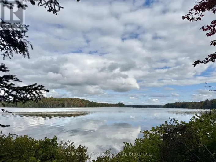 9 AXE LAKE ROAD, McMurrich/Monteith