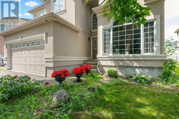9 BLACKSHIRE CIRCLE, Ottawa