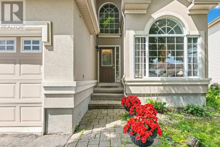 9 BLACKSHIRE CIRCLE, Ottawa