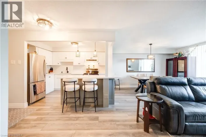 9 BONHEUR Court Unit# 401, Brantford