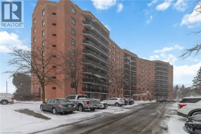 9 BONHEUR Court Unit# 506, Brantford