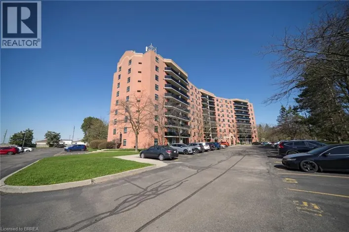 9 BONHEUR Court Unit# 715, Brantford