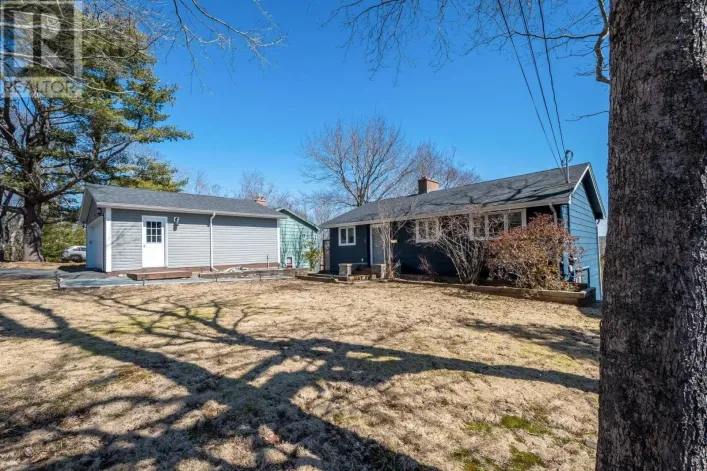 9 Campbell Drive, Bedford